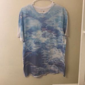 Men’s large t-shirt